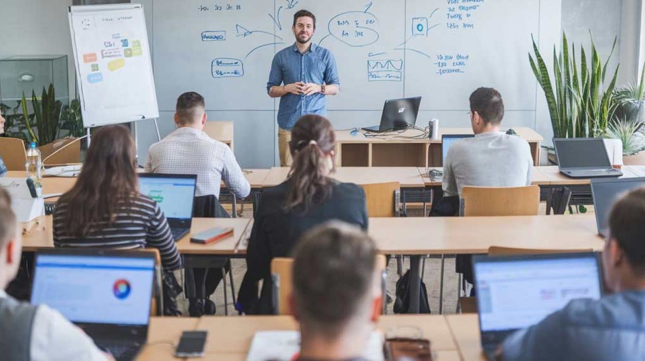 Formation marketing digital : Pourquoi faire une formation en marketing digital ? — atelier