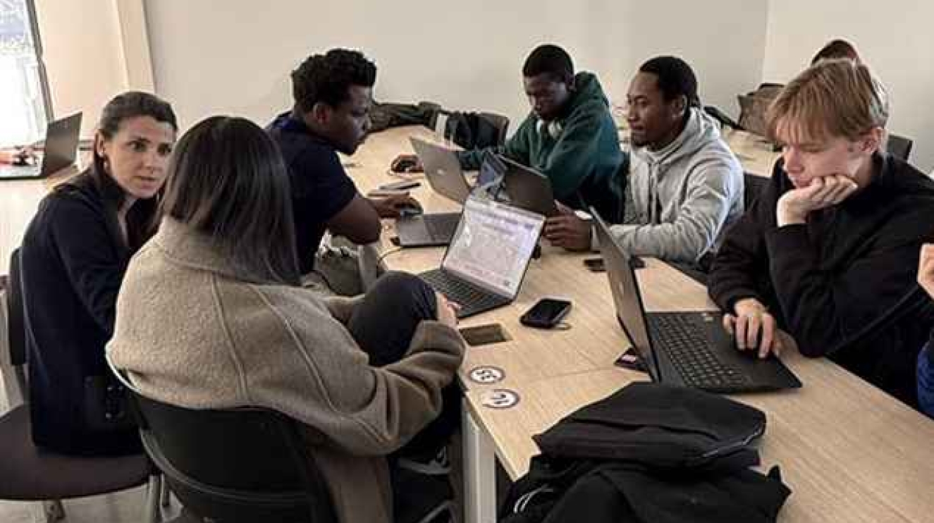 Formation de chef de projet digital : l’essentiel pour décider