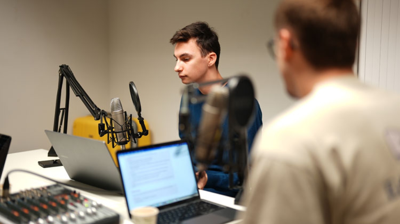 Tout savoir sur le BTS Communication et ses alternatives