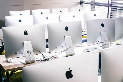 Bien équipé pour bien étudier : Licence Adobe, matériels… — digital, campus